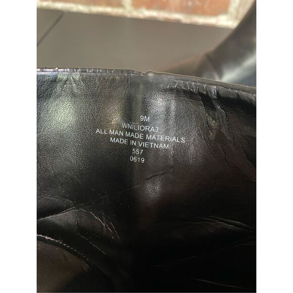 NINE WEST Pointed Toe Black Vegan Leather and Crocodile Skin Ankle Boots  Women’ - Picture 5 of 7